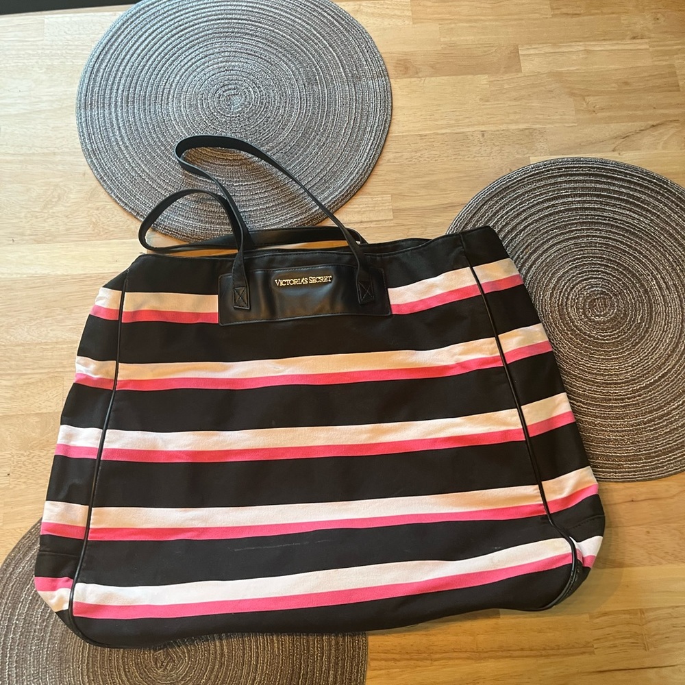 VS pink bag